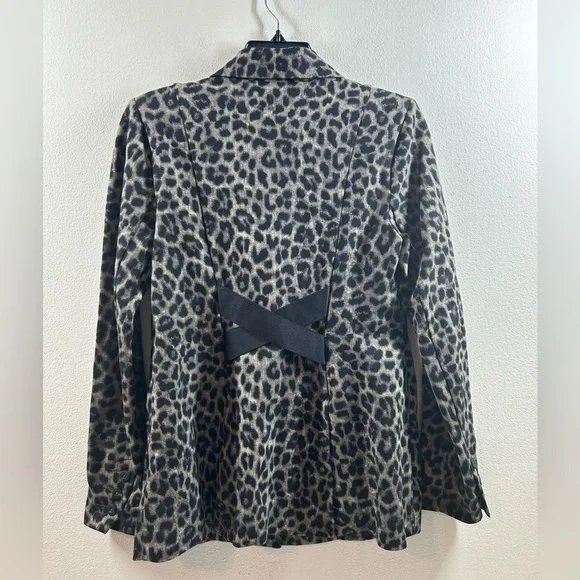 CAbi Leopard Stretch Blazer Jacket Women's Size 4 Jungle Cat Animal Print - Picture 3 of 11